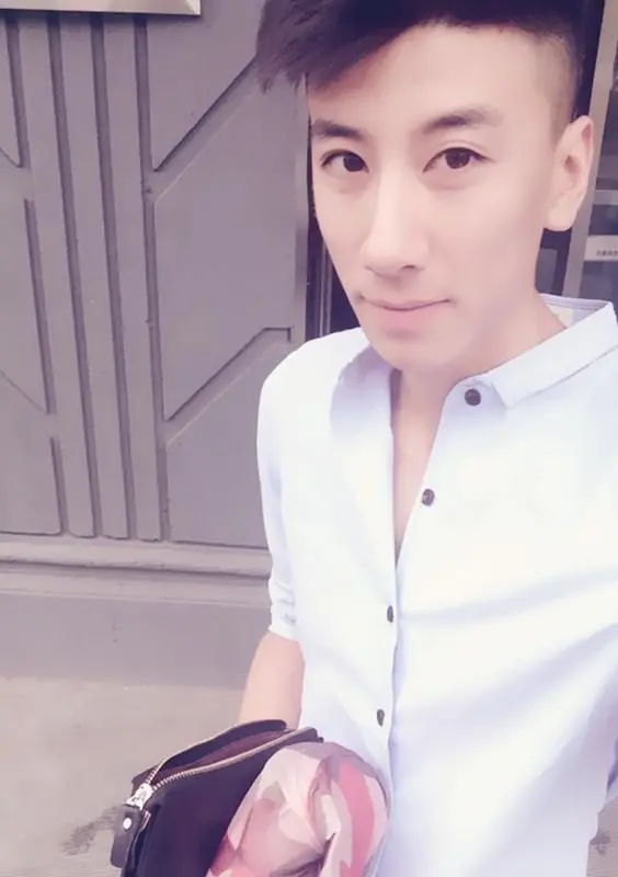 Mc玖缔的主播照片