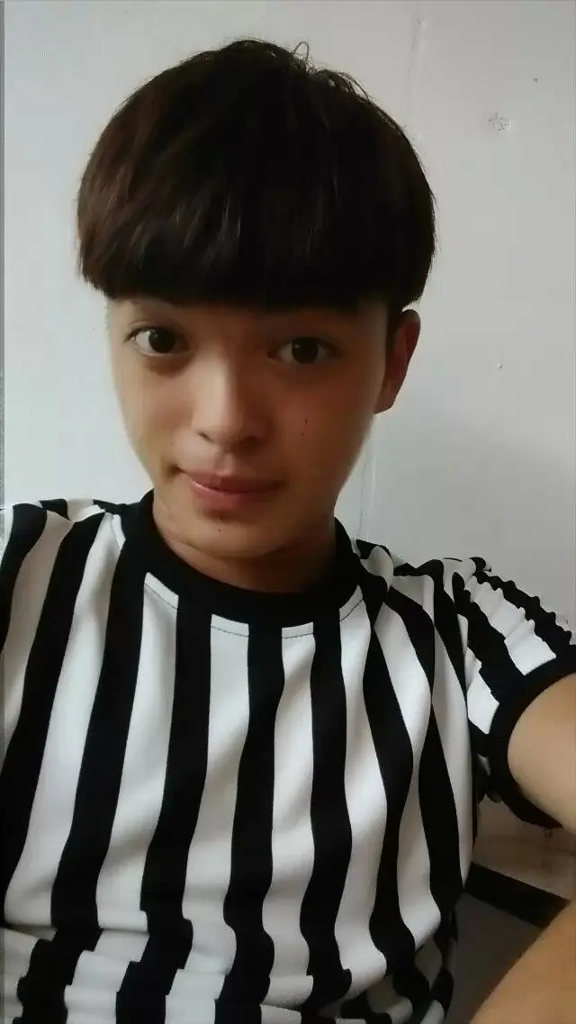 徐小洪的主播照片