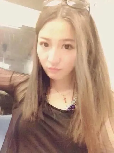 连少爷的主播照片