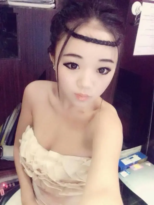 感冒停播一天的主播照片
