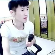 精神小伙晓鹏
