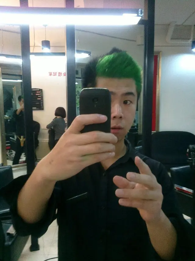 爱唱歌人雷子的主播照片