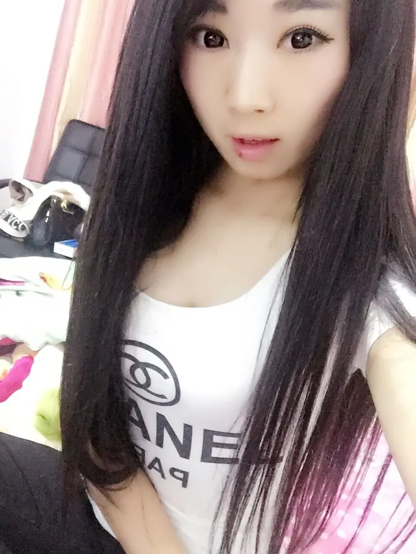 雨桐需你们的疼爱的主播照片