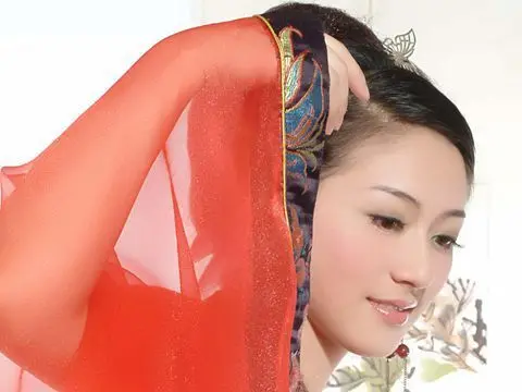 ℬℛ❥望月づ灬的主播海报