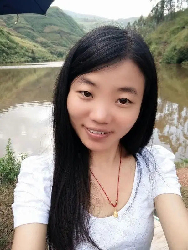 我的前任是个奇葩的主播海报