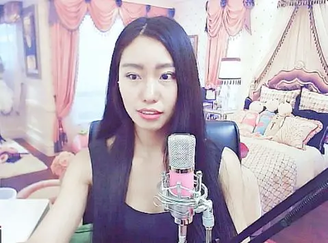 草原美人鱼的主播照片