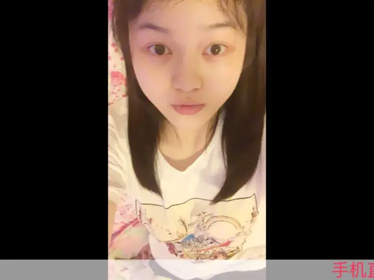 小灵妞的主播照片