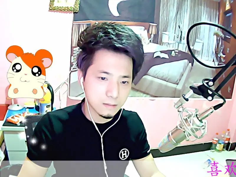 【HR】凌皓的主播照片