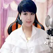 安静唱歌的白鸽