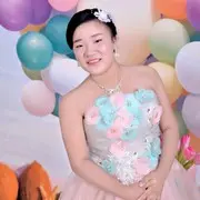 新人甜馨
