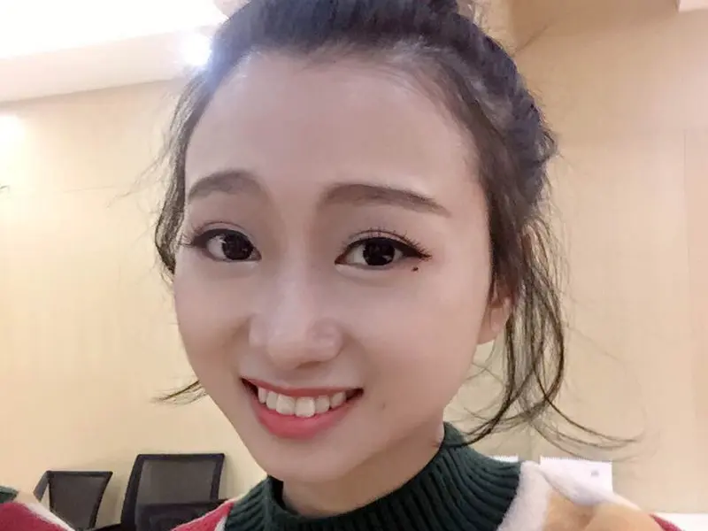 盘古】覃小主🙈😘的主播海报