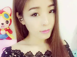 风情G安静听歌的主播照片