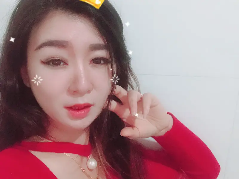 九月😘嗨的主播海报