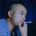 【逢场作戏】，吻