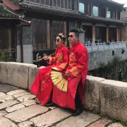思绪万千……