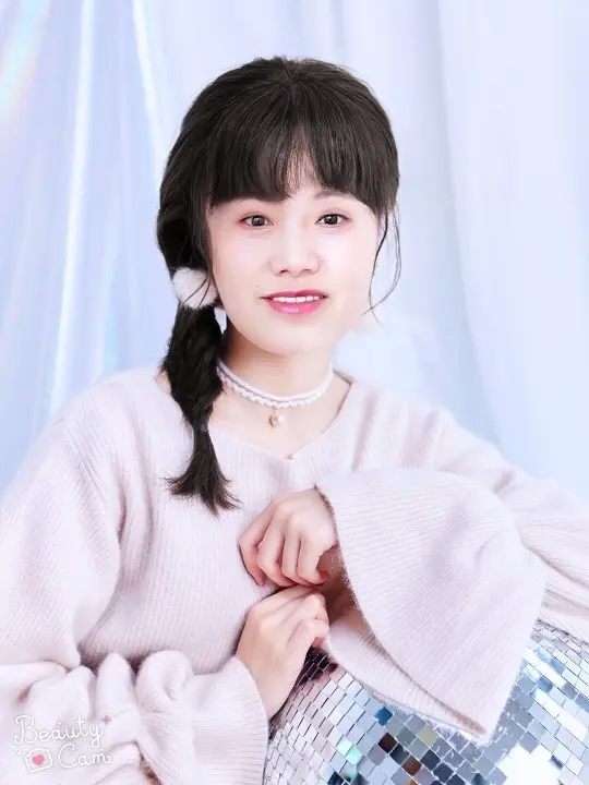 开心乾坤的主播照片