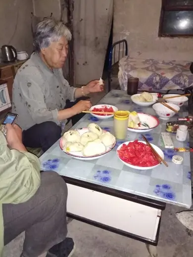 边疆老农的主播照片