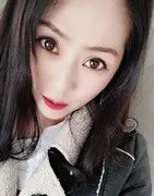 含烟○
