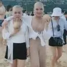 做梦。y