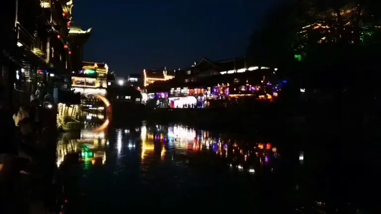凤凰古城夜景
