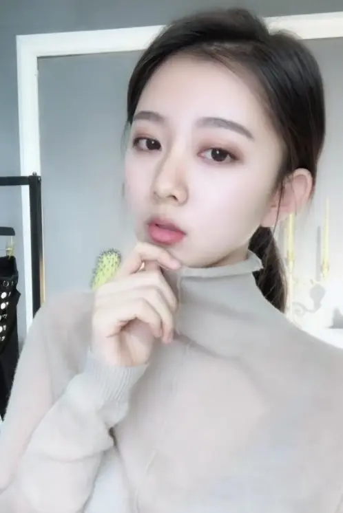 可耐滴小杠精的主播照片