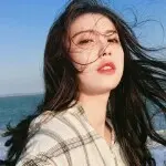 梅姐刚睡醒🌺