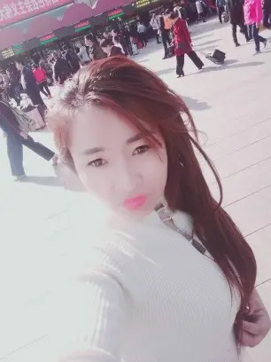 晴果果的主播照片