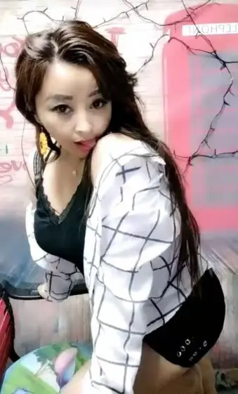 晴果果的主播照片