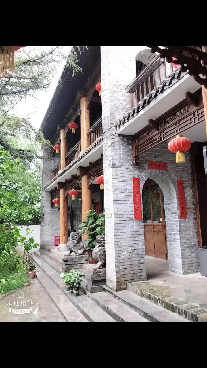 跟狗子享受这悠闲时光……