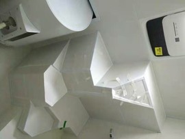 纸扇一摇谈天下的图片