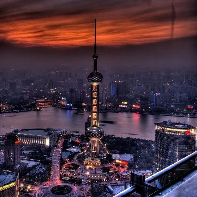 纸扇一摇谈天下主播图片