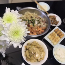 🌻小七（安静唱歌）的图片