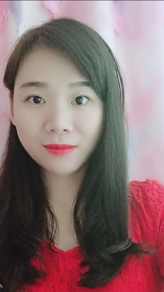 恋爱中的恋人的主播照片