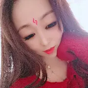 你怀里的猫咪