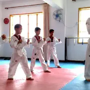 帝小爷三丈