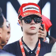 你少给我装emo