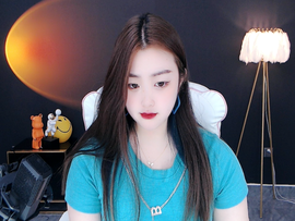 小沈超爱笑的图片