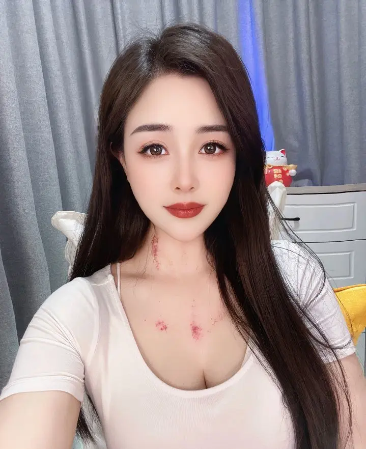 忆美❥❥❥的主播照片