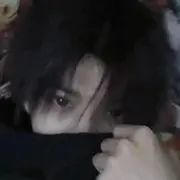 、、998