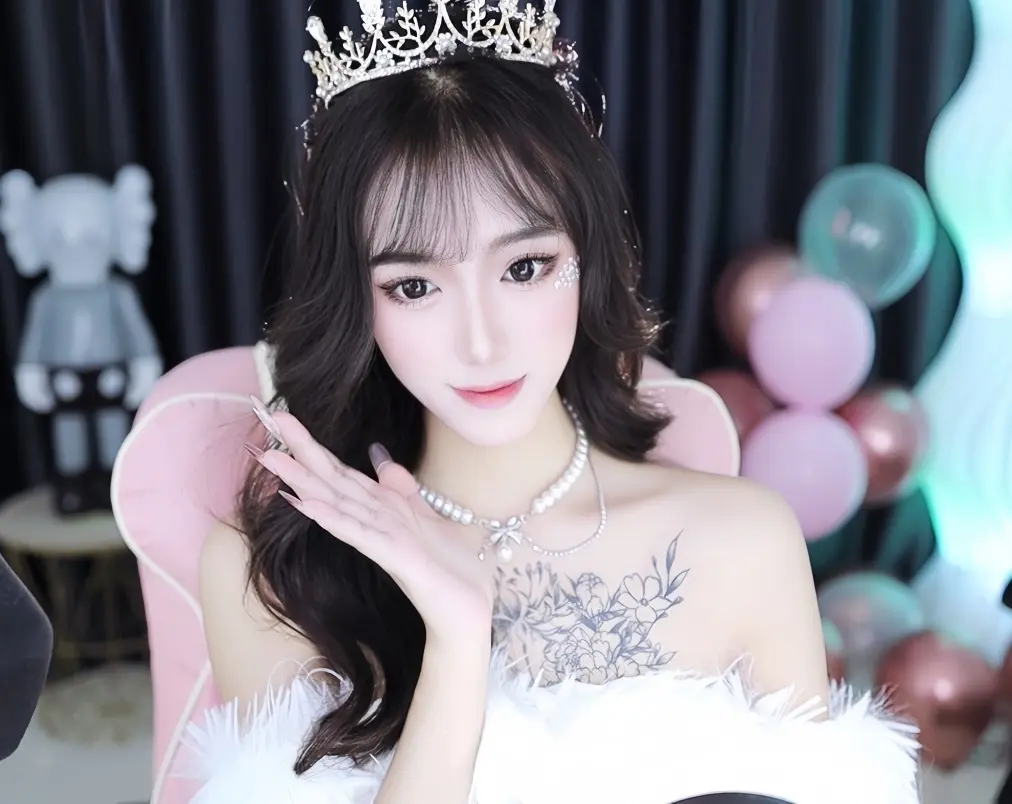 嫣十四👑欢迎点歌的主播照片