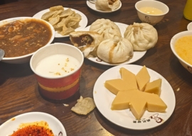五月代理❀自动秒返的图片