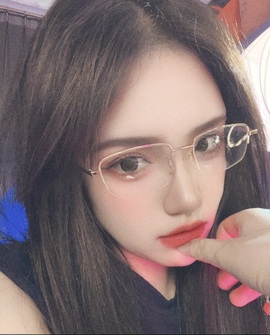 谁家热舞小乖乖吖主播照片