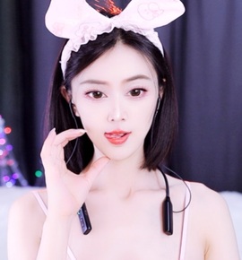 热舞倾城静静的图片