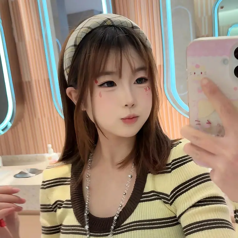 小秋秋秋秋秋秋的主播海报