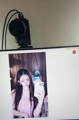 谁家热舞小乖乖吖主播照片