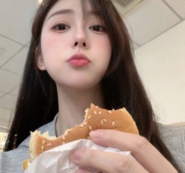 新来的抱抱馨💌的图片