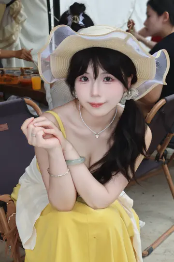 🎈汐不熙🌴海报