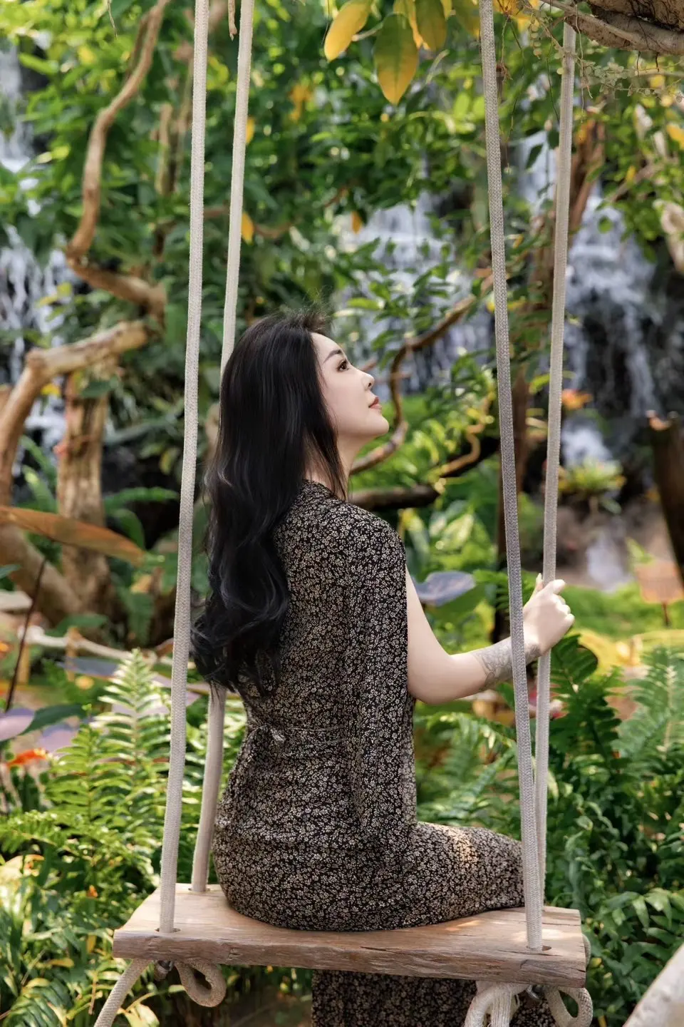 肉肉小娘子有事休息主播图片