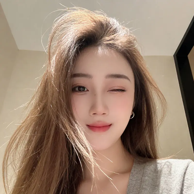 筱一✿．12点见的主播海报