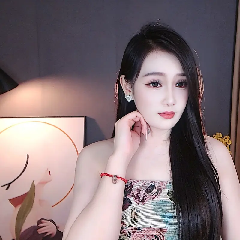一只柠努力的直播间